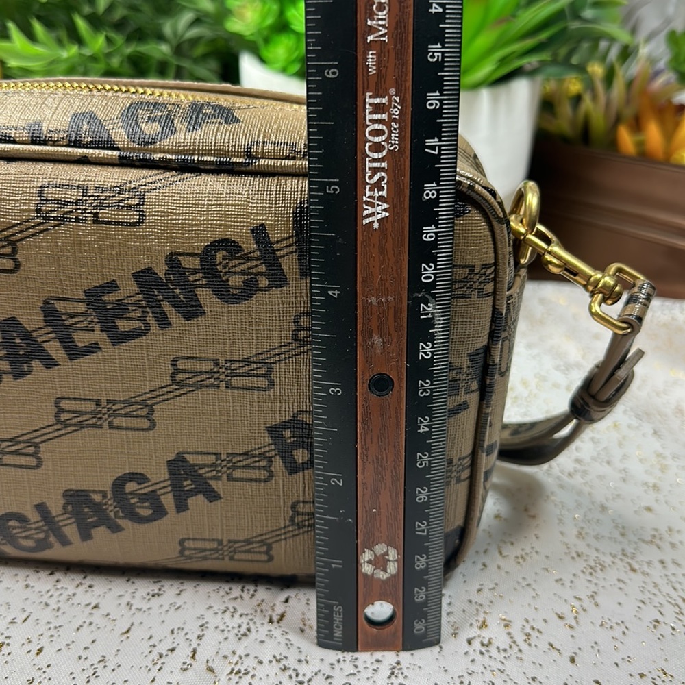 Balenciaga Camera Bag purse crossbody signature coated canvas - Picture 7 of 16